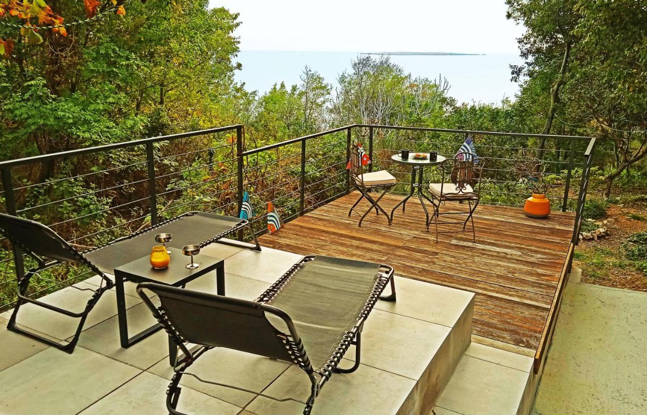 Quercus Apartment Stara Baska Bagian luar foto
